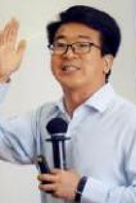 王飛